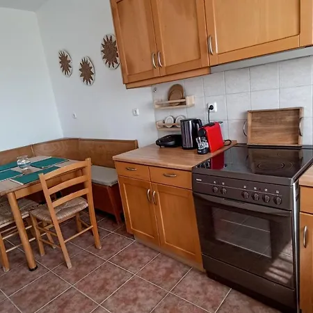 Kristallia With View -