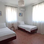 Kristallia - Surf Holiday home